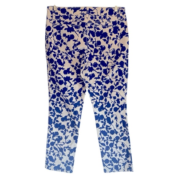 Dana Buchman Women’s White and Blue Floral Jeans Size 8 - Picture 2 of 4